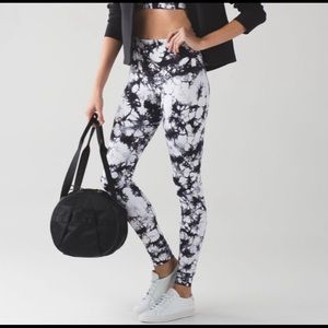 Lululemon Wunder Under High Rise Leggings Size 6 28”